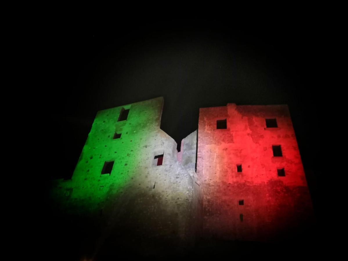 Хостел Basilicata Al Volo Бриндізі-Монтанья Екстер'єр фото