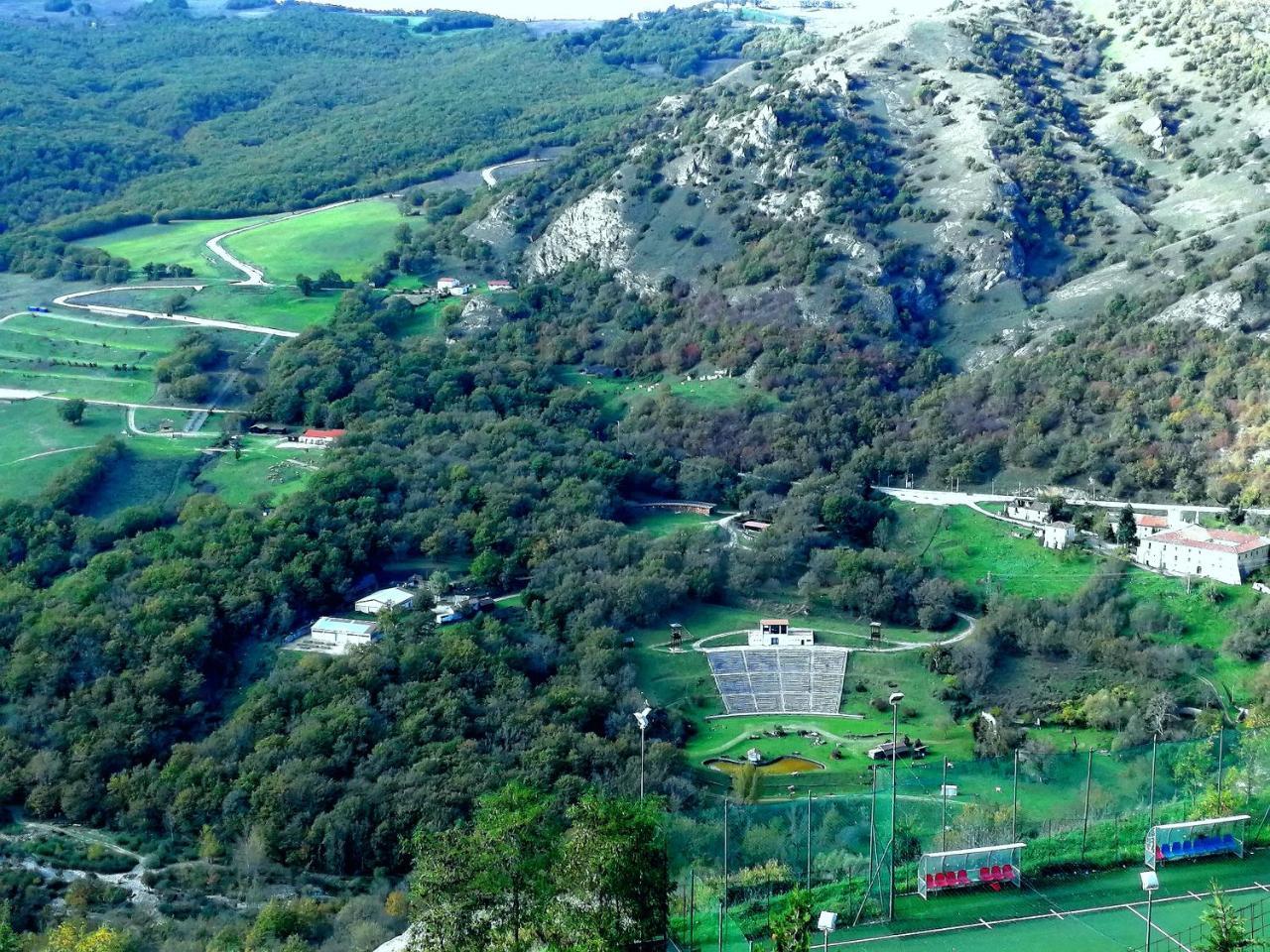 Хостел Basilicata Al Volo Бриндізі-Монтанья Екстер'єр фото